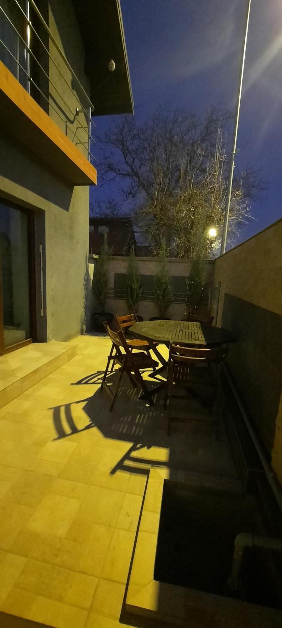 Chic Flat - 24 H Self Checkin-free Parking In The Yard Apartment *